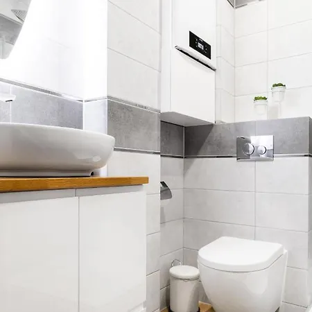 Househost Apartment:Bracka 3/15A-3